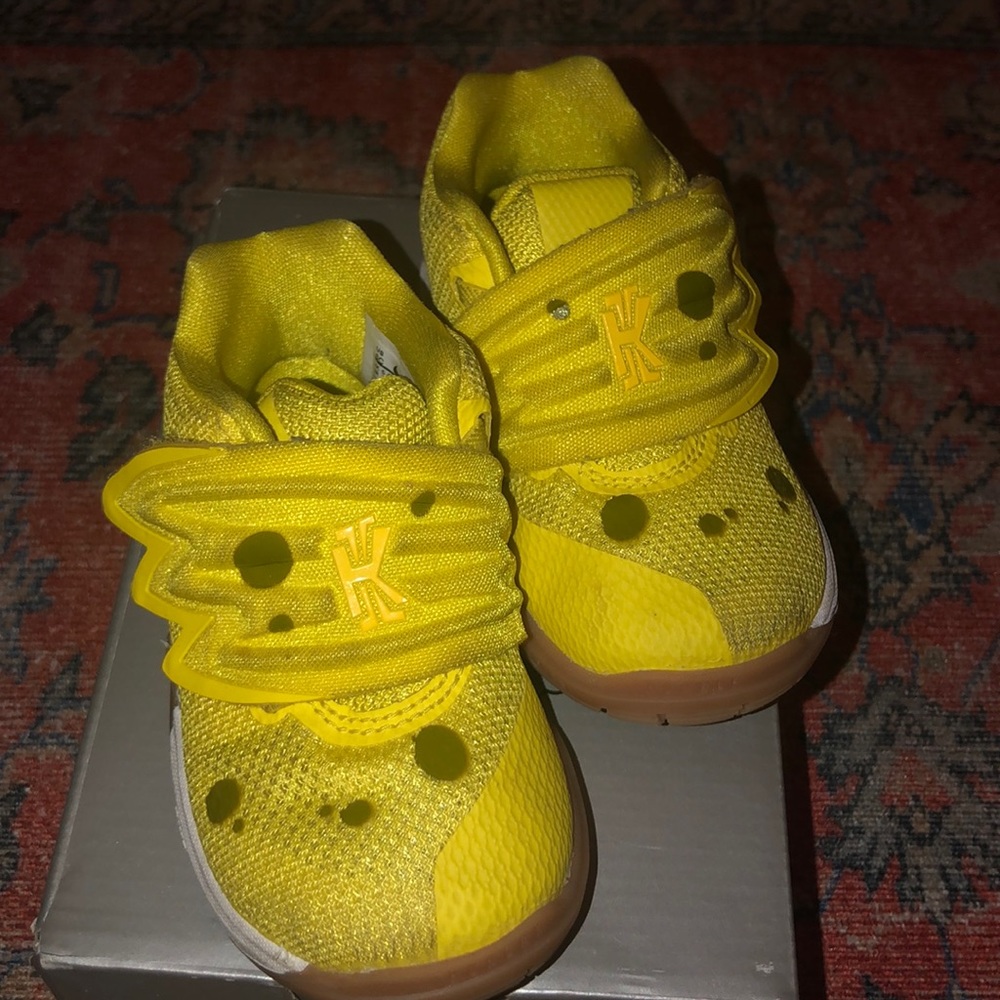 Kyrie 5 Baby Nikes